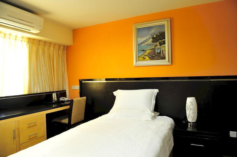 Malacca Hallmark Crown Hotel מראה חיצוני תמונה